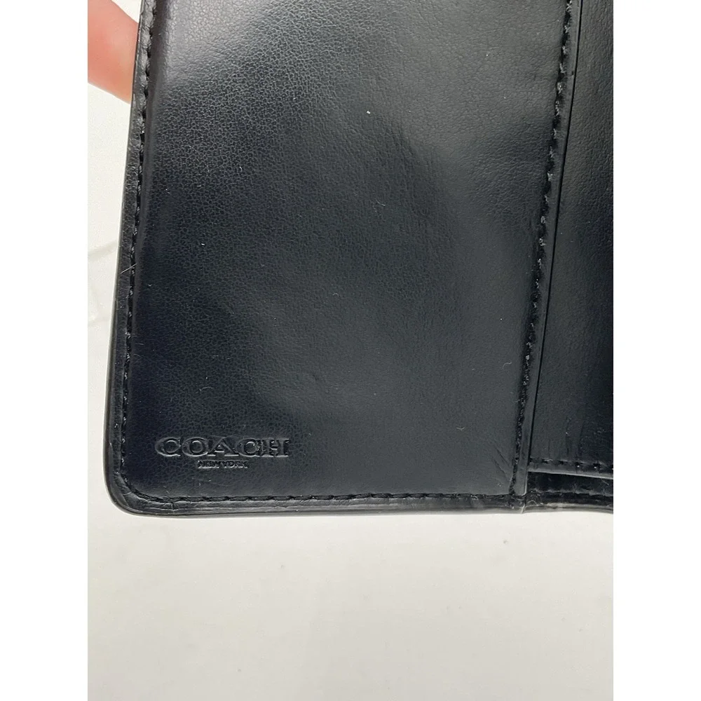 Coach signature one